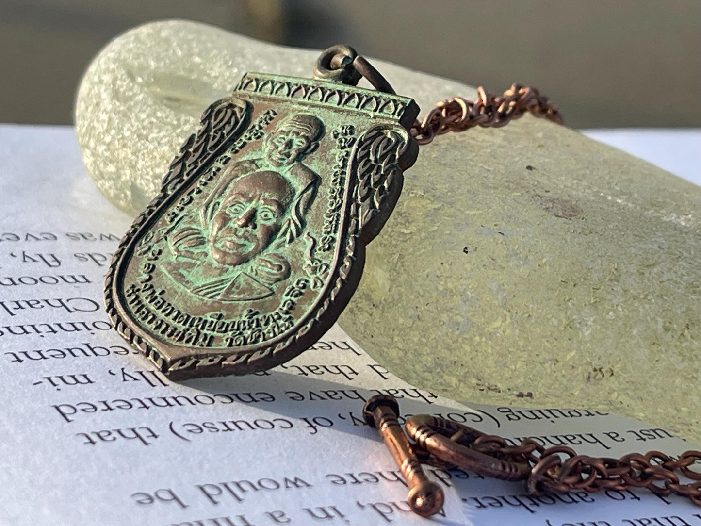 Vintage Thai Buddhist pendant. Antique Buddhist pendant. Thai amulet. Buddha necklace. Buddha jewellery. Yoga jewellery. Vintage necklaces.