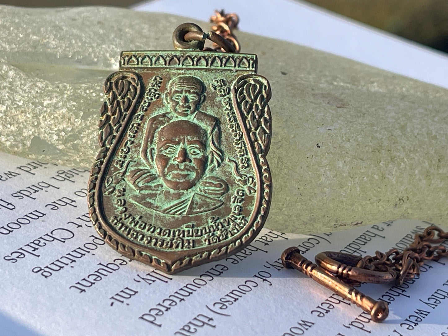 Vintage Thai Buddhist pendant. Antique Buddhist pendant. Thai amulet. Buddha necklace. Buddha jewellery. Yoga jewellery. Vintage necklaces.
