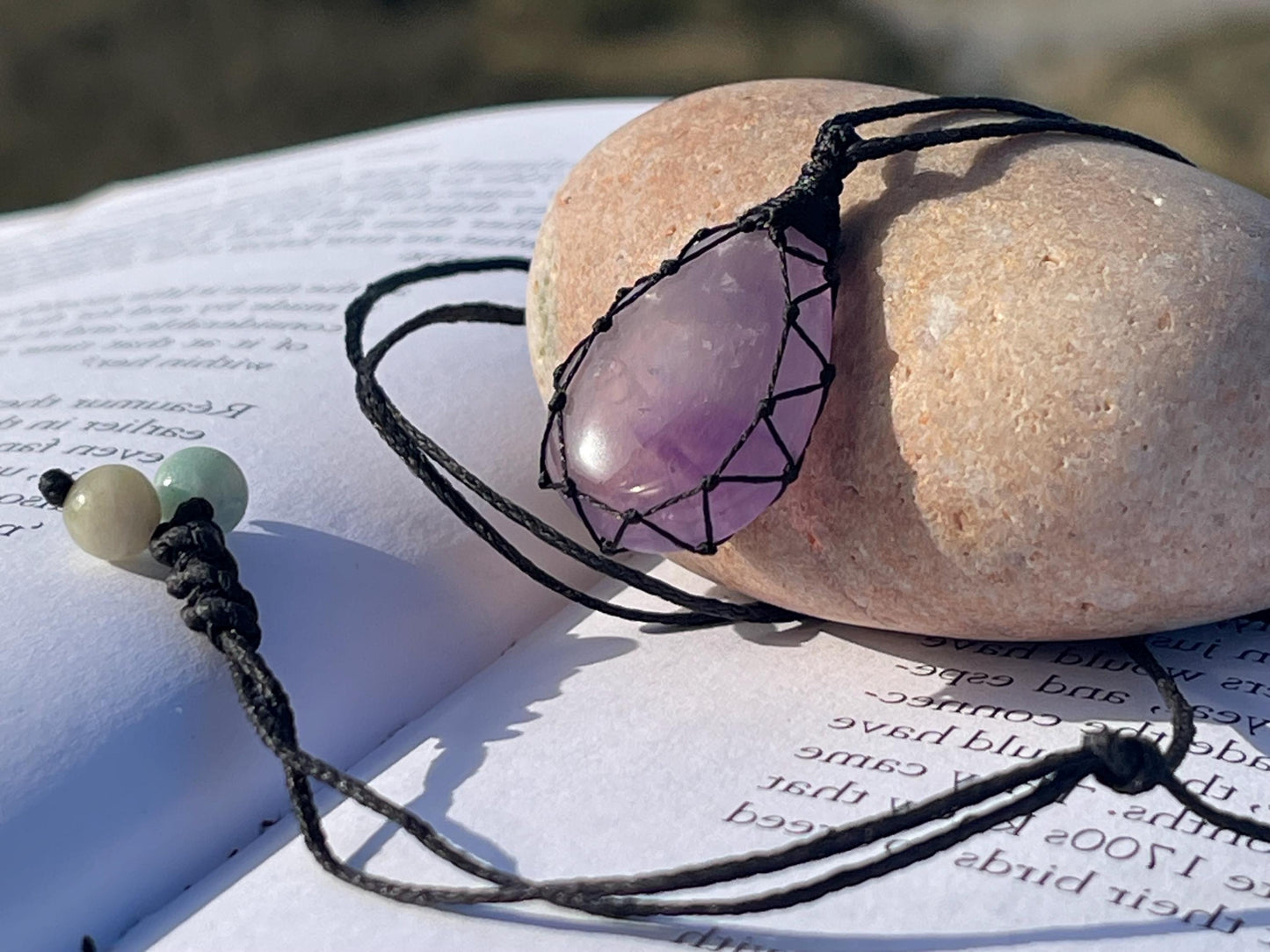 Stunning macrame amethyst necklace, amethyst pendant. Handmade gemstone necklace, boho jewellery. Macrame jewellery. Unique jewellery.