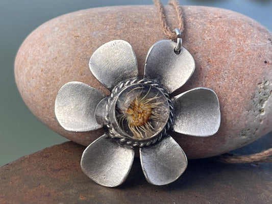 Flower necklace, ethical jewellery, daisy necklace, handmade necklace boho jewellery,  gift for her, flower pendant, gift for gardener