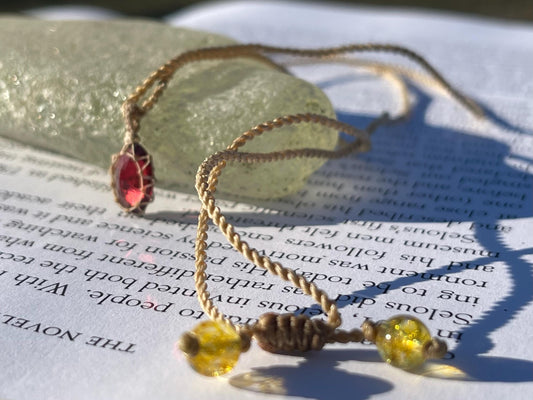 Stunning macrame garnet necklace on an adjustable cord. Handmade gemstone necklace, boho jewellery. Macrame jewellery. Unique necklace.