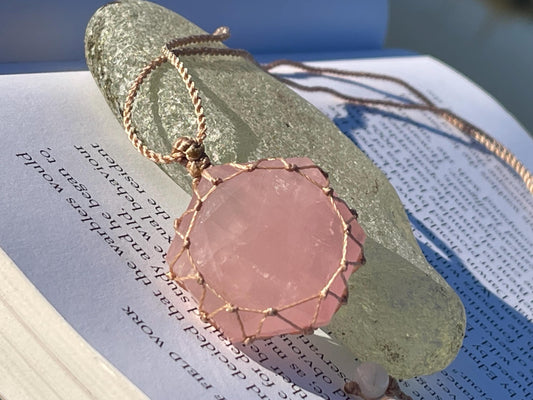Stunning macrame rose quartz necklace on an adjustable cord. Handmade gemstone necklace, boho jewellery. Macrame jewellery. Unique necklace.