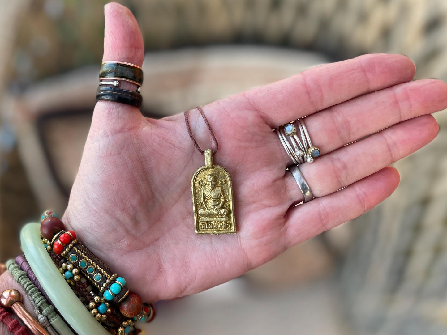 Vintage Thai Buddhist pendant. Antique Buddhist pendant. Thai amulet. Buddha necklace. Buddha jewellery. Yoga jewellery. Vintage necklaces.