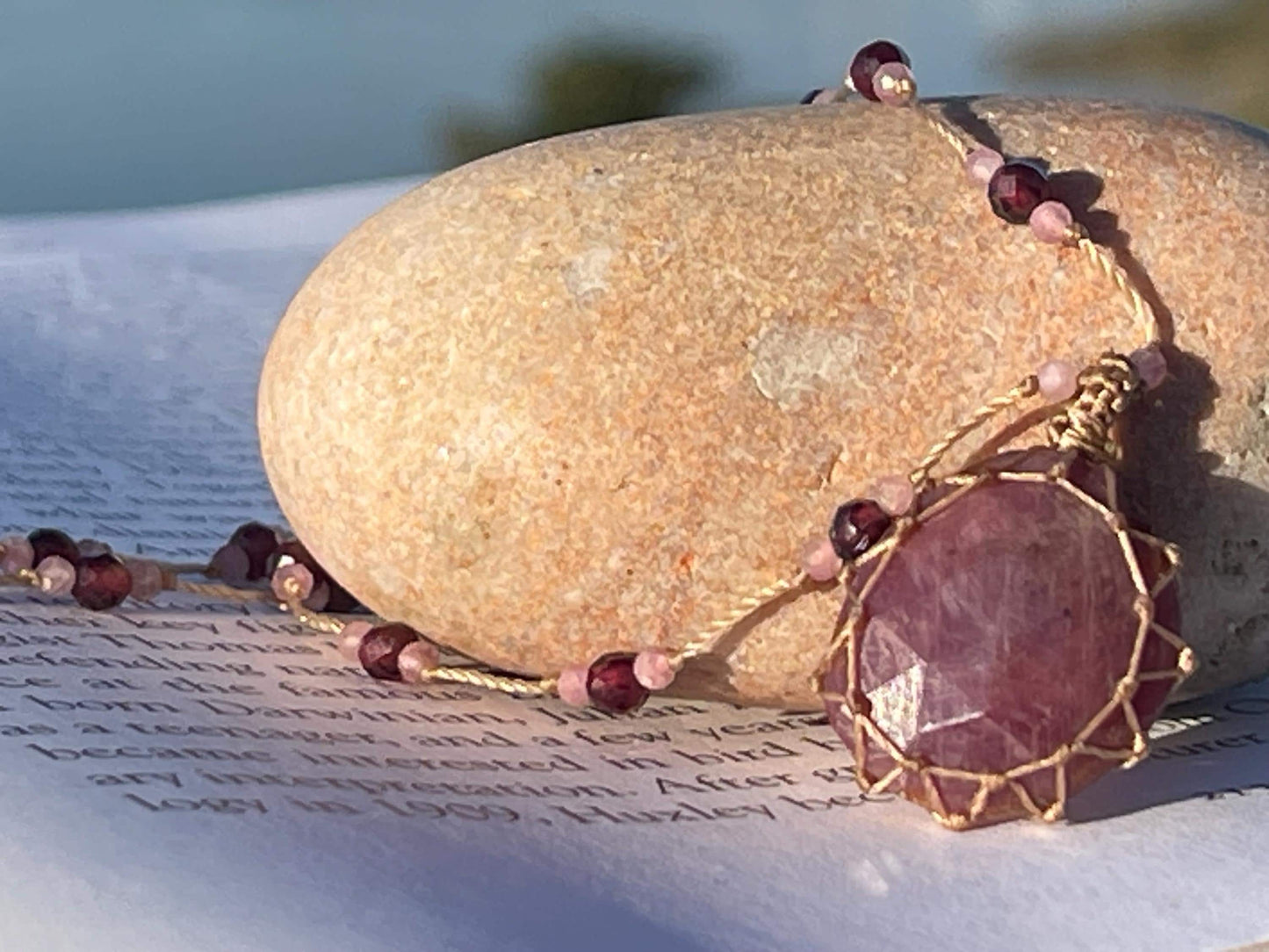 Stunning purple amethyst necklace. Purple macrame pendant. Handmade gemstone necklace, boho jewellery. Macrame jewellery. Unique jewellery.