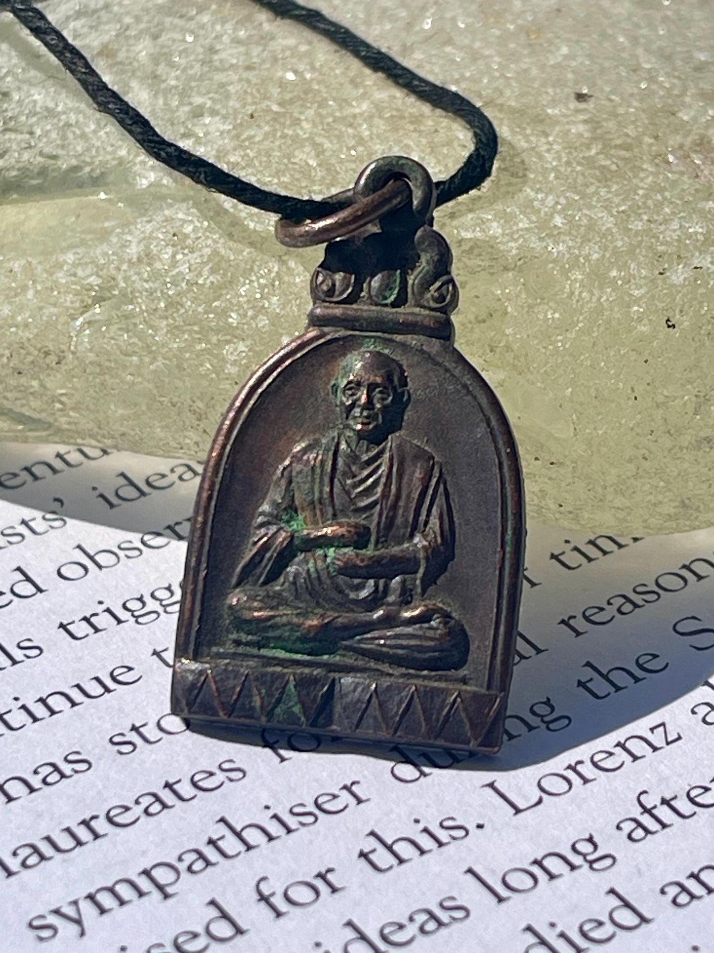 Vintage Thai Buddhist pendant. Antique Buddhist pendant. Thai amulet. Buddha necklace. Buddha jewellery. Yoga jewellery. Vintage necklaces.
