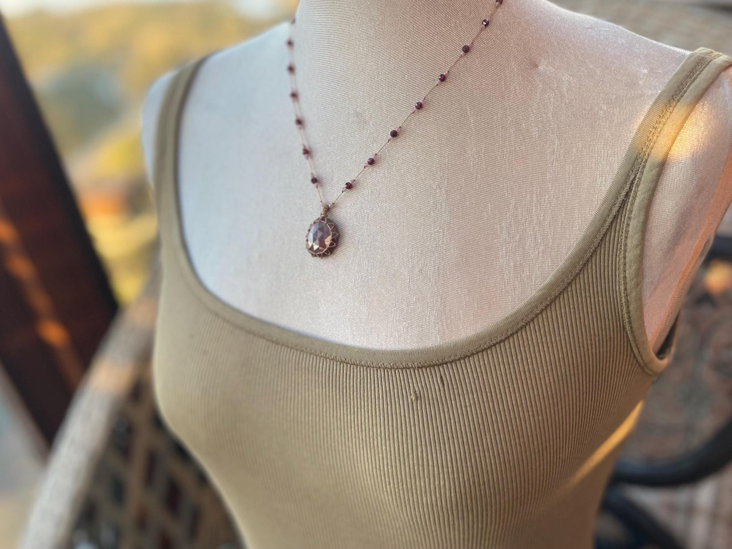 Stunning purple amethyst necklace. Purple macrame pendant. Handmade gemstone necklace, boho jewellery. Macrame jewellery. Unique jewellery.