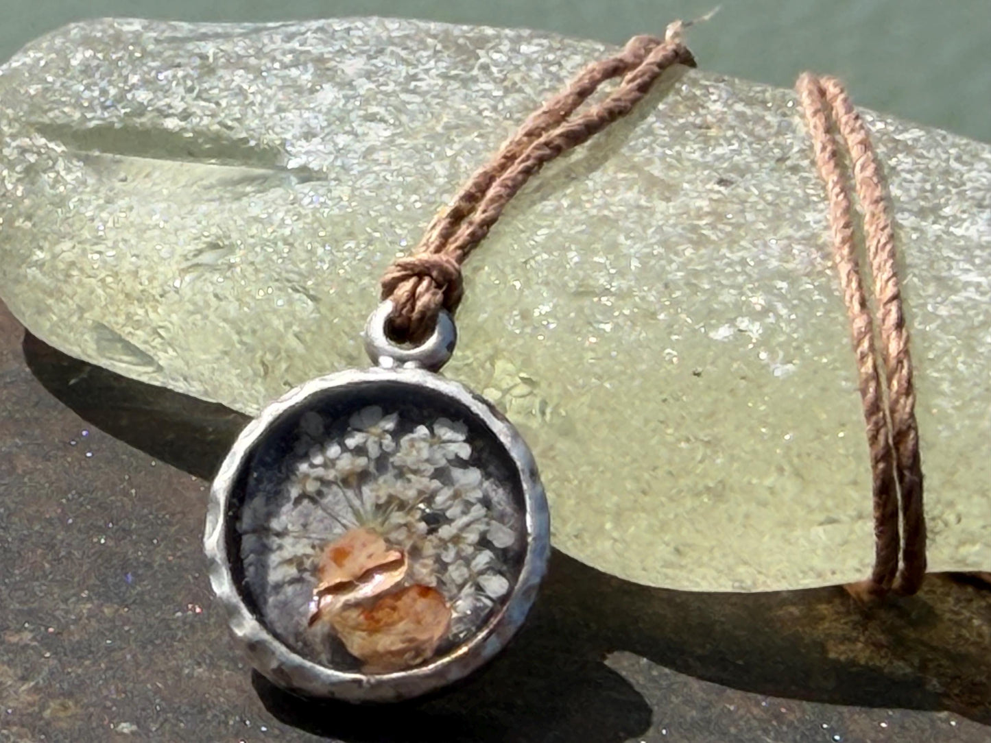 Wild carrot flower necklace, romantic necklace, ethical jewellery, unusual birthday gift for her, unique necklace, unusual gift for gardener