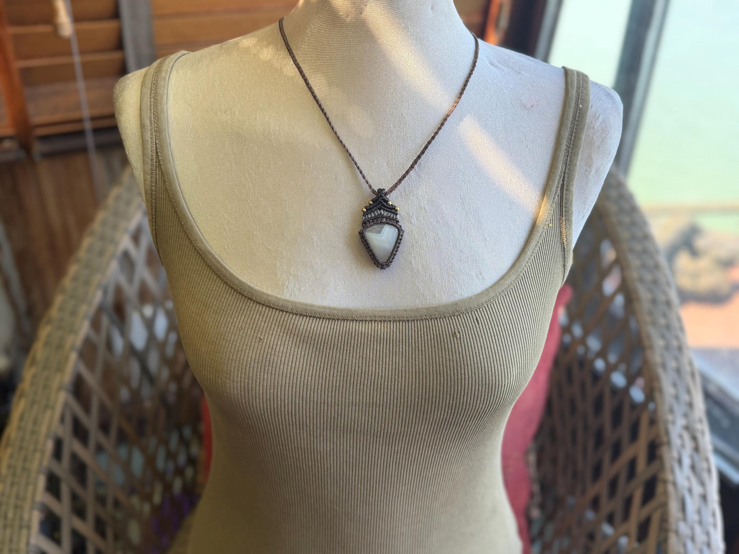 Stunning agate necklace on an adjustable cord. Handmade gemstone necklace, boho jewellery. Macrame jewellery. Unique necklace.