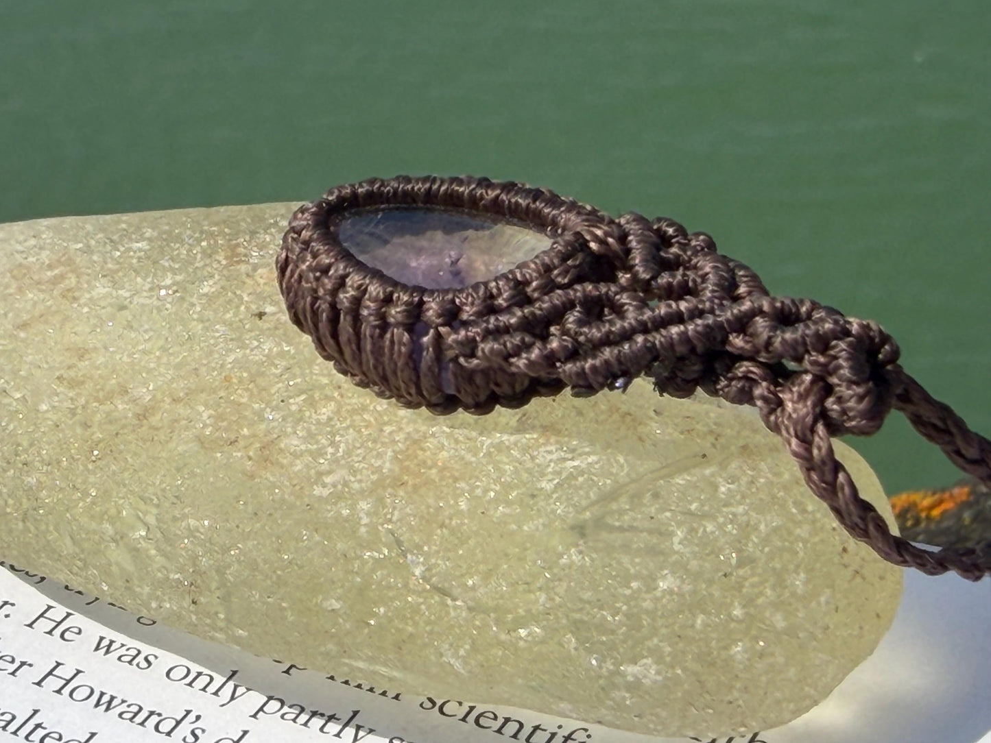 Stunning macrame amethyst necklace, amethyst pendant. Handmade gemstone necklace, boho jewellery. Macrame jewellery. Unique jewellery.