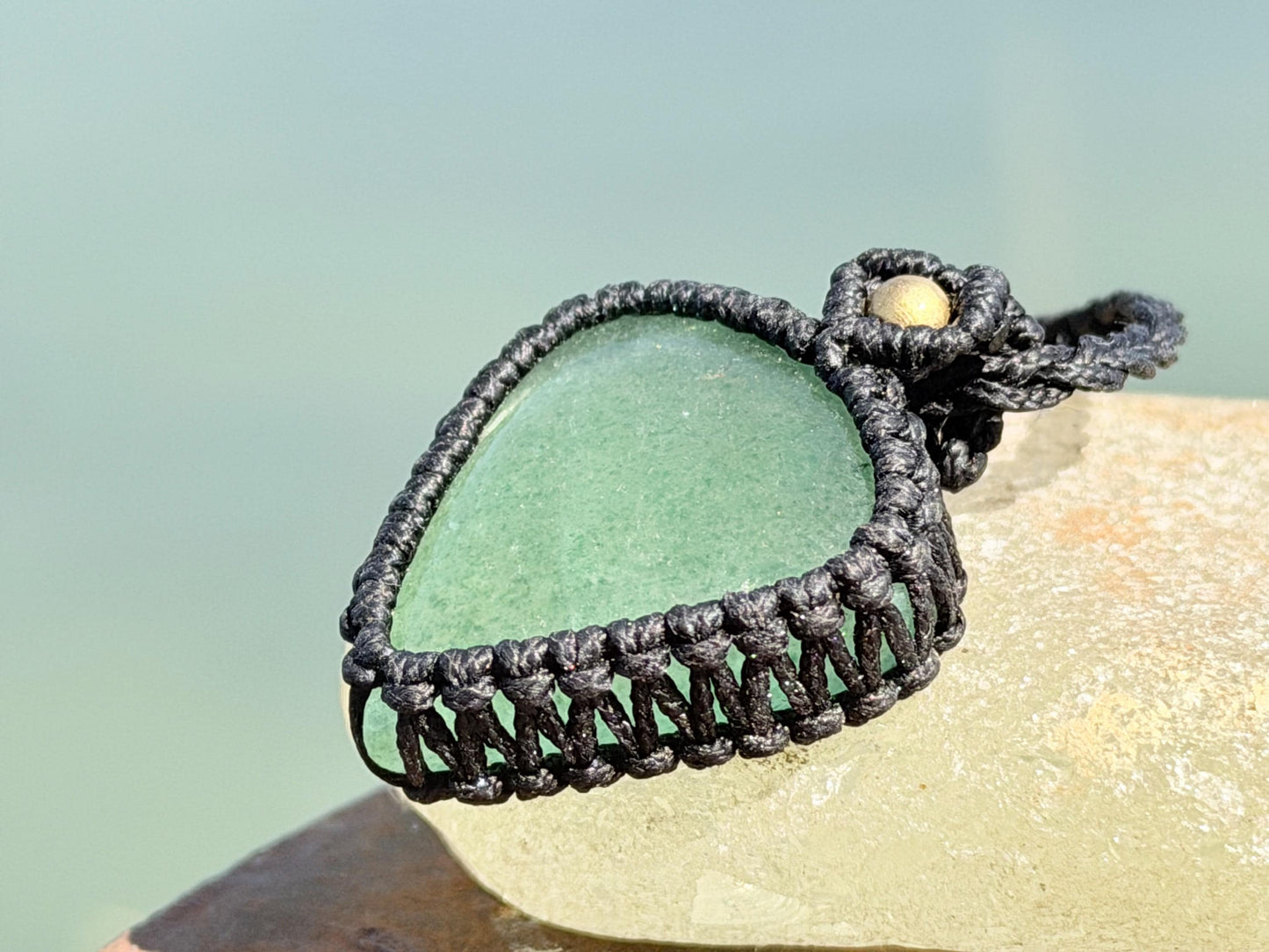Stunning macrame green aventurine pendant. Handmade gemstone necklace, boho jewellery. Macrame jewellery. Unique jewellery.