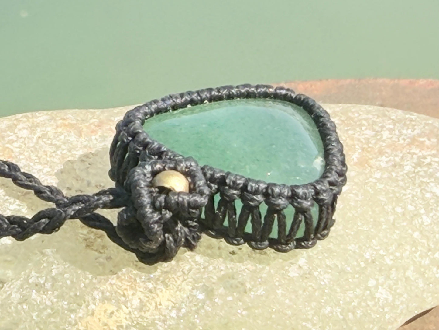 Stunning macrame green aventurine pendant. Handmade gemstone necklace, boho jewellery. Macrame jewellery. Unique jewellery.