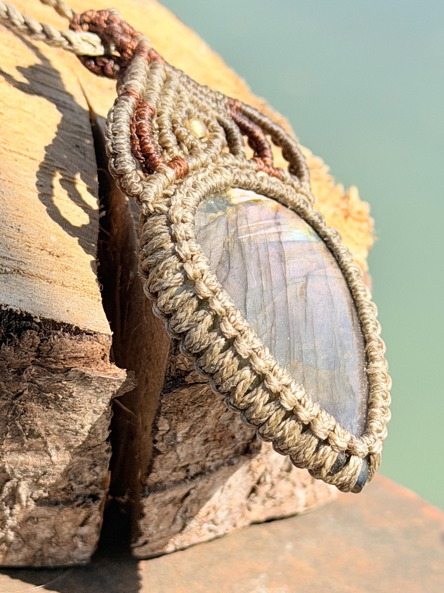 Large macrame labradorite necklace. Purple macrame pendant. Handmade gemstone necklace, boho jewellery. Macrame jewellery. Unique jewellery.