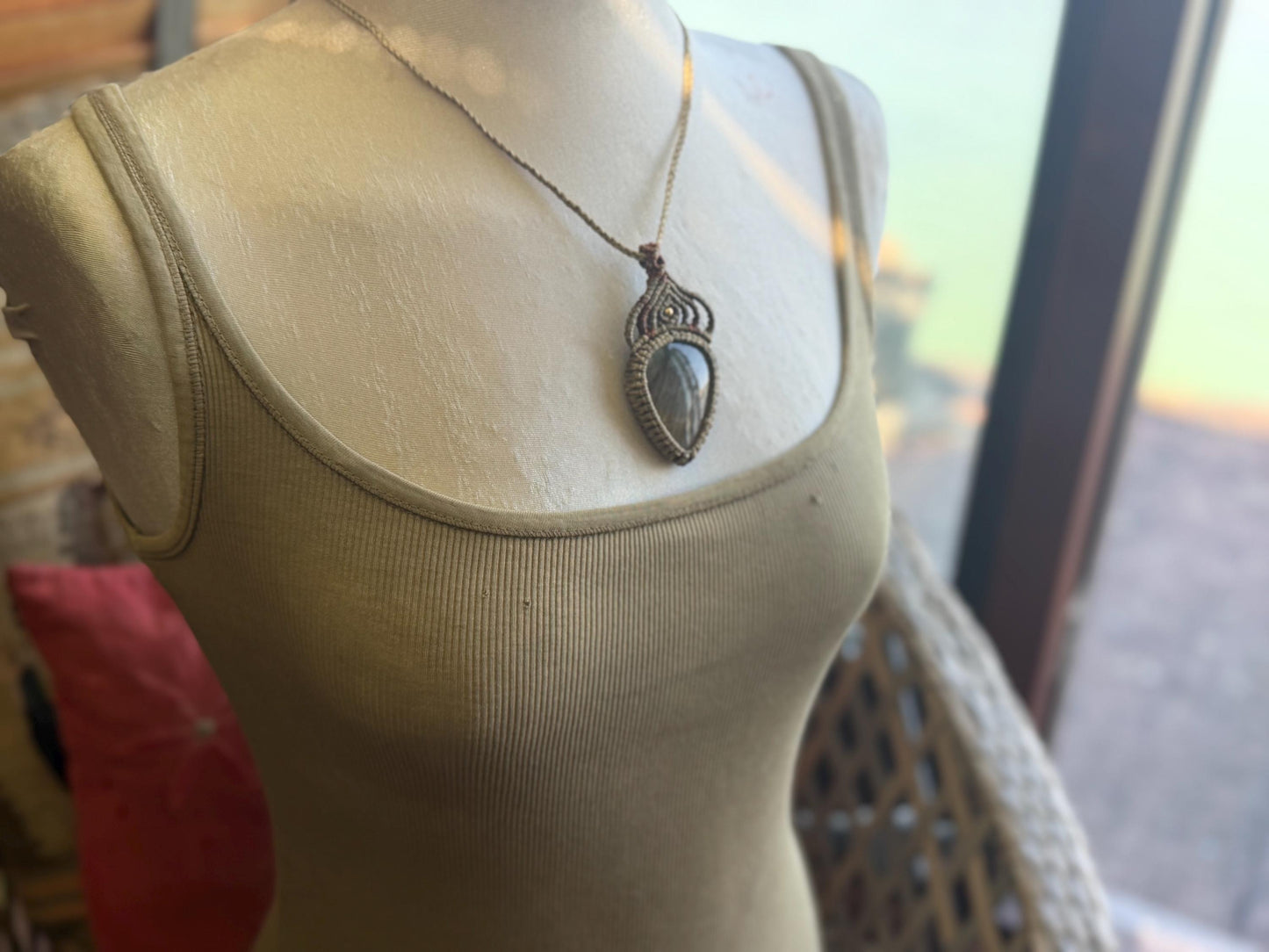 Large macrame labradorite necklace. Purple macrame pendant. Handmade gemstone necklace, boho jewellery. Macrame jewellery. Unique jewellery.