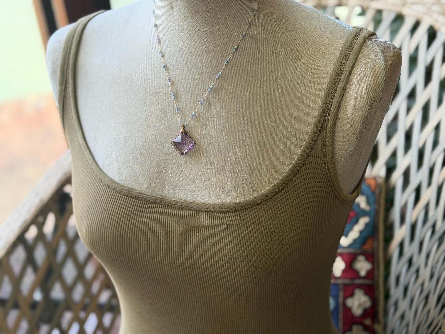 Stunning purple amethyst necklace. Purple macrame pendant. Handmade gemstone necklace, boho jewellery. Macrame jewellery. Unique jewellery.