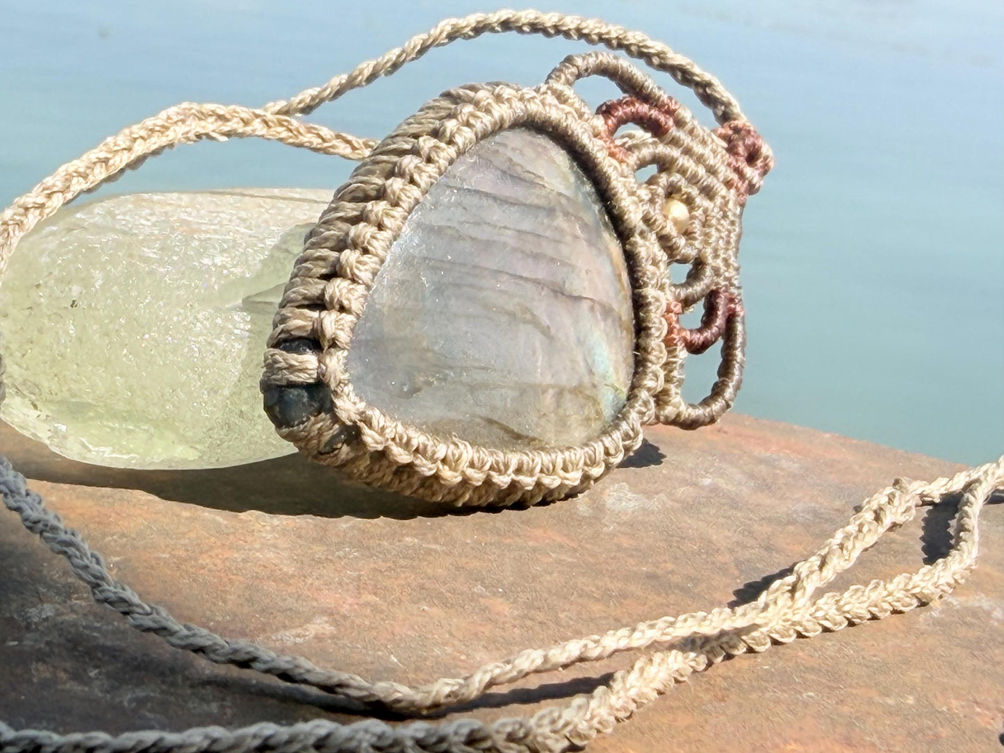 Large macrame labradorite necklace. Purple macrame pendant. Handmade gemstone necklace, boho jewellery. Macrame jewellery. Unique jewellery.