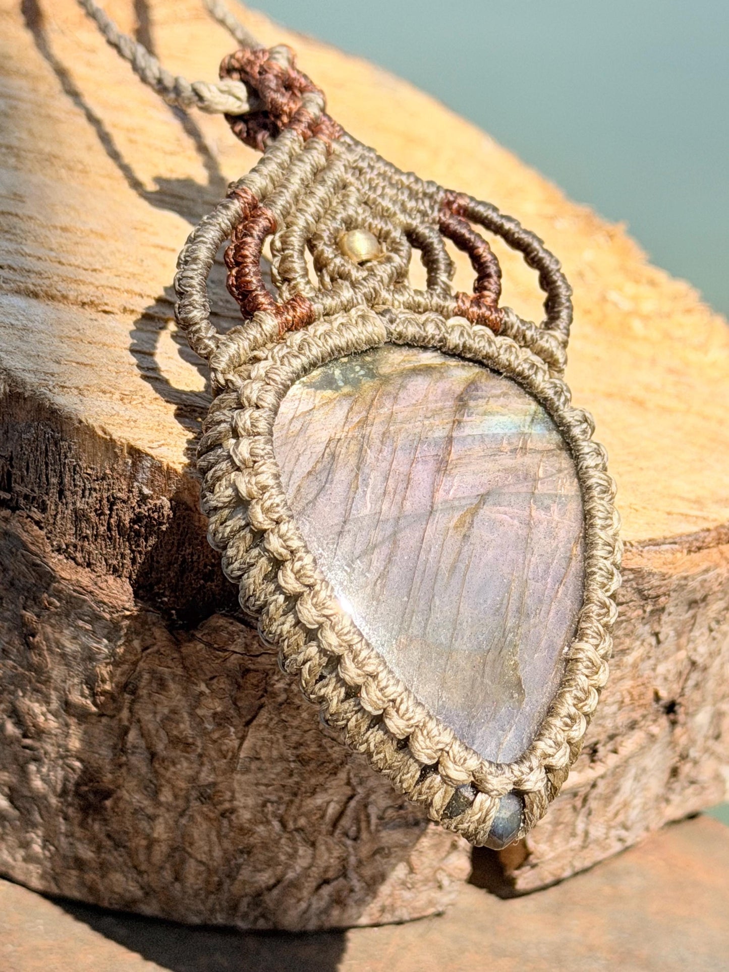 Large macrame labradorite necklace. Purple macrame pendant. Handmade gemstone necklace, boho jewellery. Macrame jewellery. Unique jewellery.