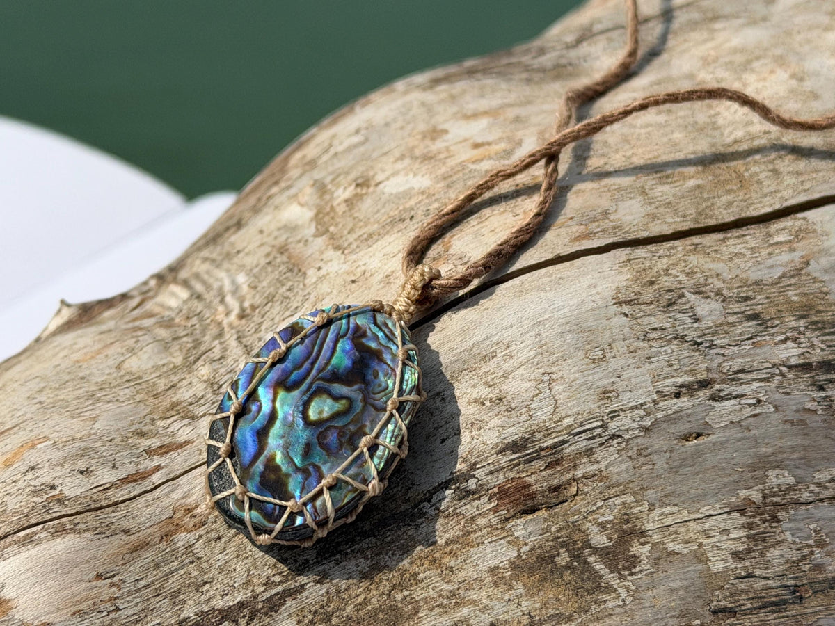 Stunning abalone necklace on an adjustable cord. Handmade gemstone necklace, boho jewellery. Macrame jewellery. Unique necklace.