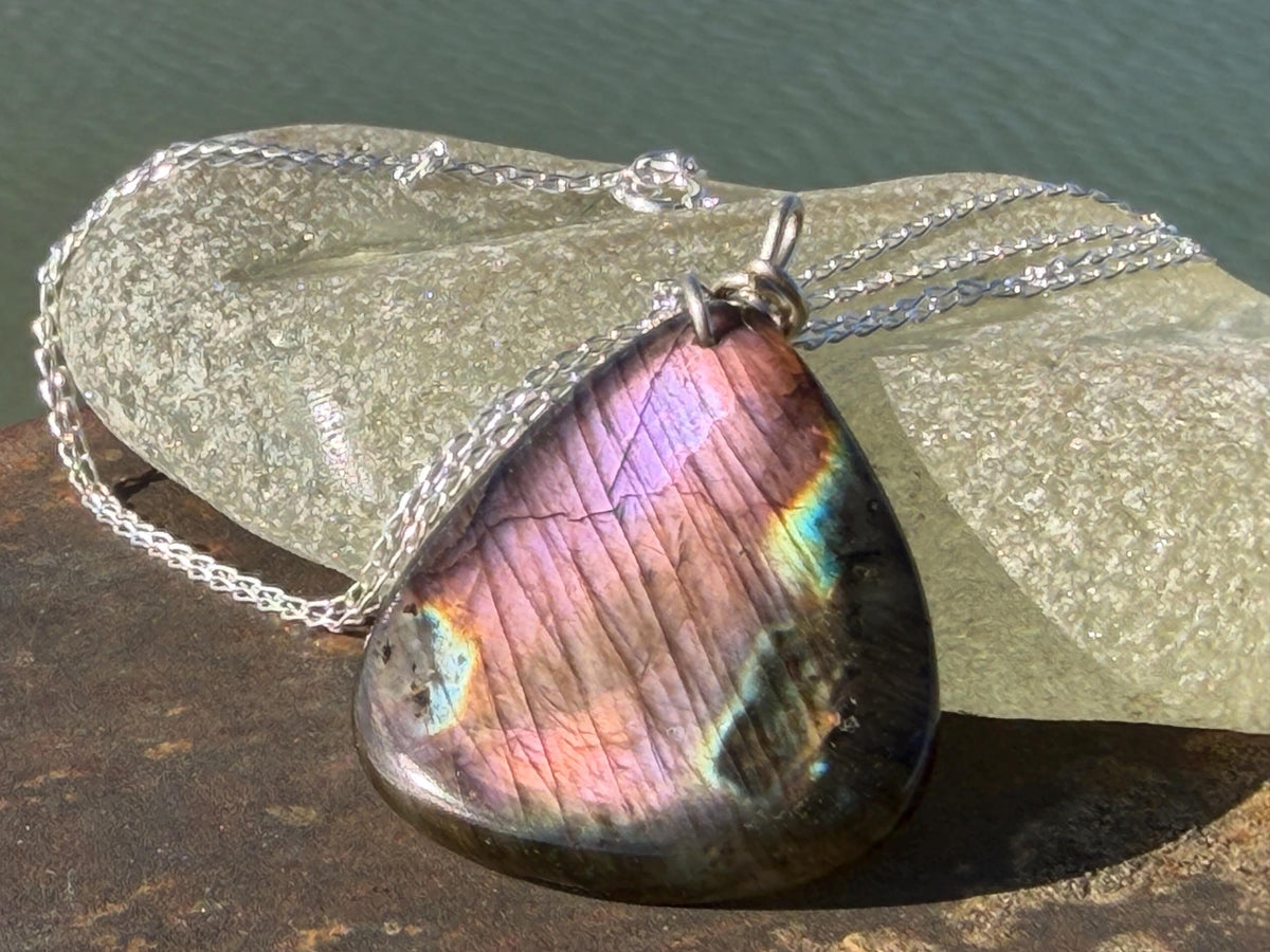 Labradorite necklace, labradorite jewellery, boho gift for her, unusual necklace, ethical jewellery, handmade necklace, labradorite pendant