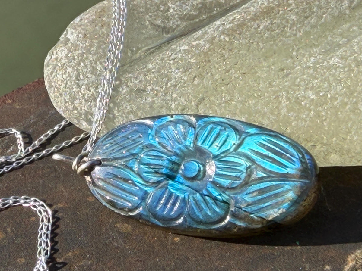 Labradorite necklace, labradorite jewellery, boho gift for her, unusual necklace, ethical jewellery, handmade necklace, labradorite pendant