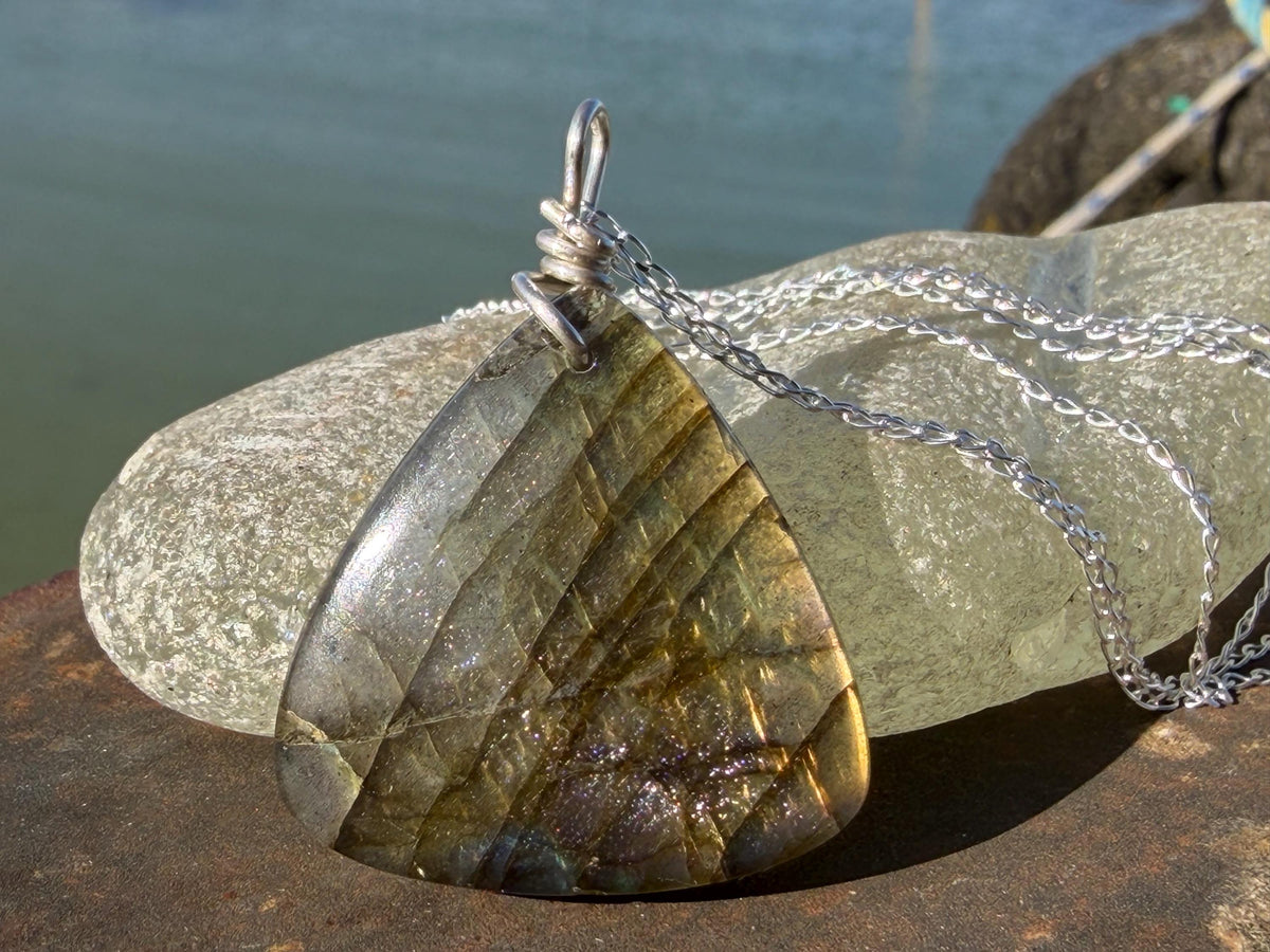 Gold labradorite necklace, labradorite jewellery, boho gift for her, unusual necklace, ethical jewellery, handmade labradorite pendant
