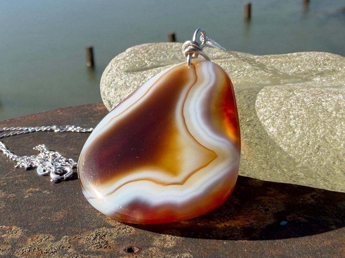 Agate necklace, ethical jewellery, bohemian necklace, unusual jewellery, agate pendant, white gemstone necklace. Boho jewellery