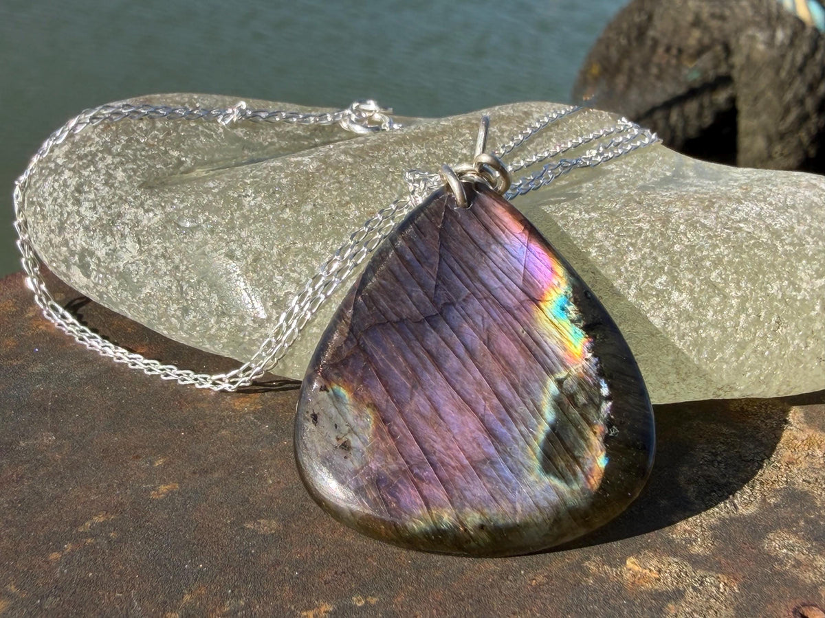 Labradorite necklace, labradorite jewellery, boho gift for her, unusual necklace, ethical jewellery, handmade necklace, labradorite pendant